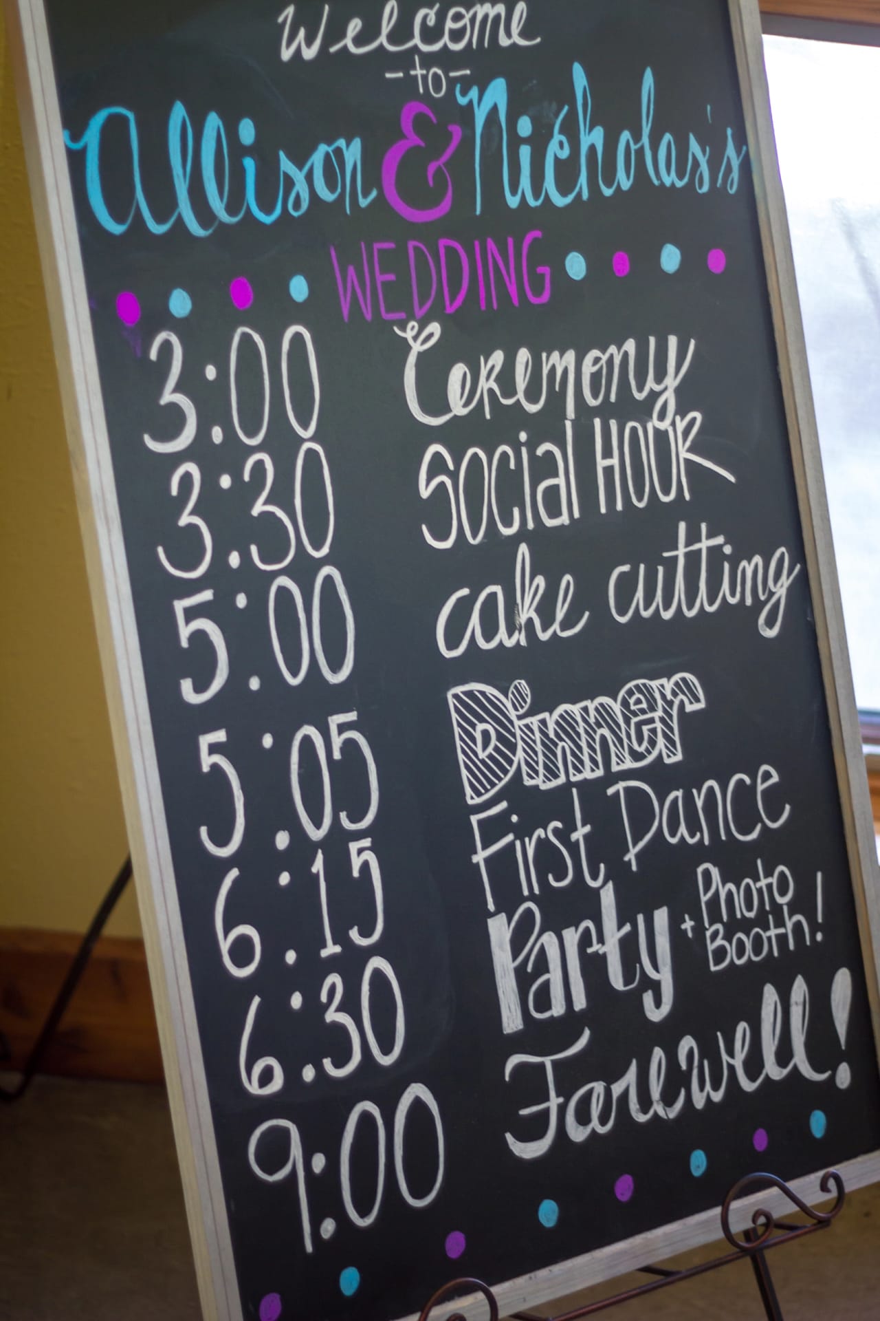 Northeast Ohio Wedding DJ Services keep your event running smoothly